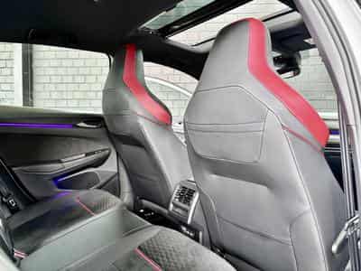 VW Golf GTI Clubsport 2.0 TSI 300CV DSG7 *PANO* *ESTORIL* CARPLAY * (2024) - Photo 7