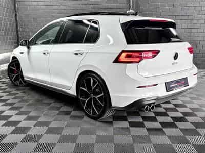 VW Golf GTD 2.0 TDI DSG7 200 CV *PANO* MATRIX * HARMAN * ATTELAGE * (2024) - Photo 4