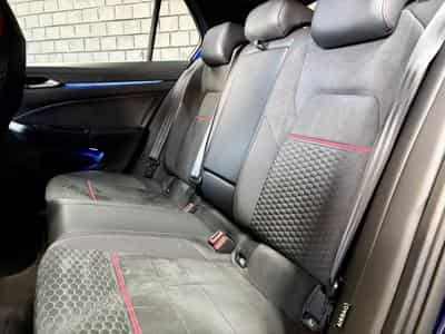 VW Golf GTI Clubsport 2.0 TSI 300 CV DSG7 *DCC *MATRIX* *CARPLAY* (2023) - Photo 9
