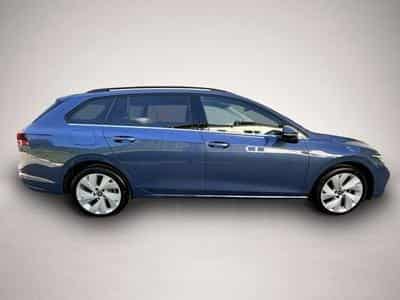 VW Golf (2024) - Photo 5