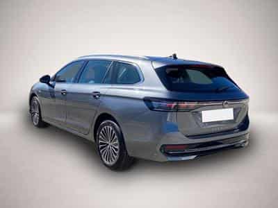 VW Passat (2025) - Photo 4