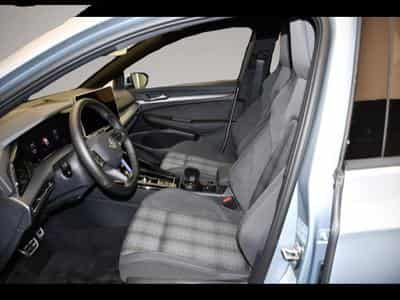 VW Golf (2025) - Photo 3