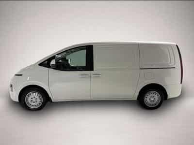 Hyundai Staria (2025) - Photo 3