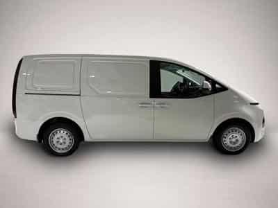 Hyundai Staria (2025) - Photo 4