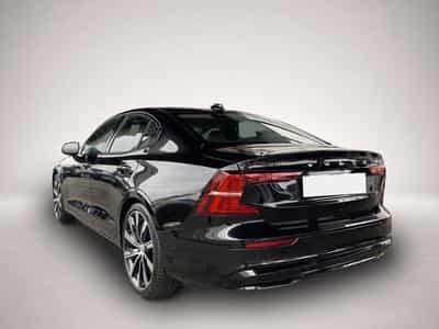 Volvo S60 (2023) - Photo 3