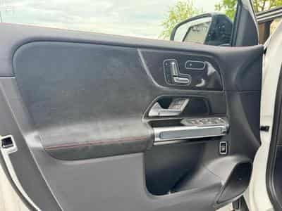 Mercedes GLA 200 (2025) - Photo 13