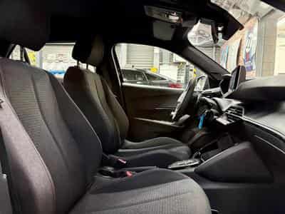 Peugeot 2008 (2025) - Photo 8