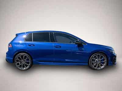 VW Golf (2025) - Photo 4