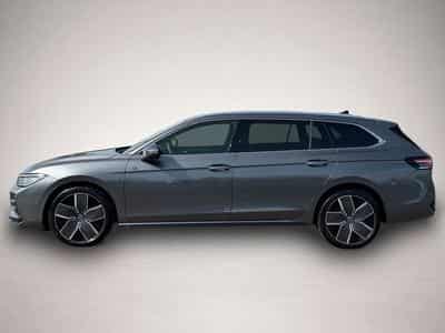 VW Passat (2025) - Photo 3