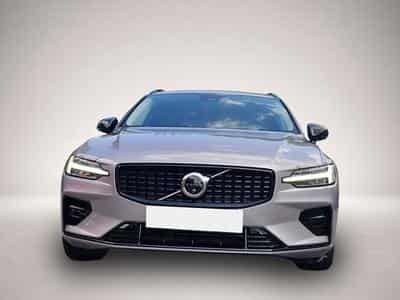 Volvo V60 (2025) - Photo 3