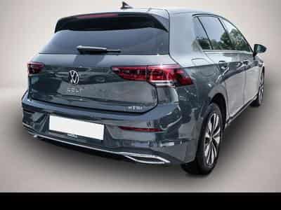 VW Golf (2024) - Photo 3
