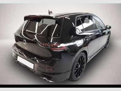 VW Golf (2025) - Photo 1