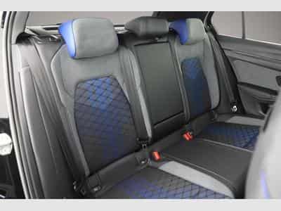 VW Golf (2025) - Photo 5