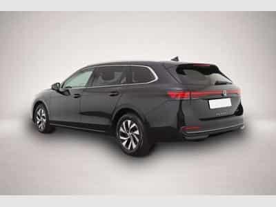 VW Passat (2025) - Photo 3