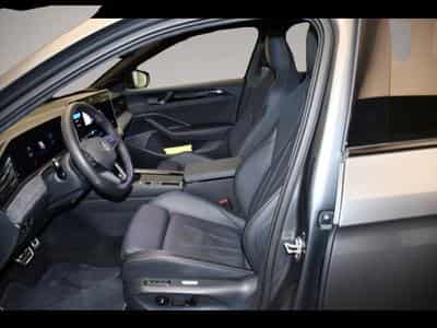 VW Passat (2025) - Photo 3