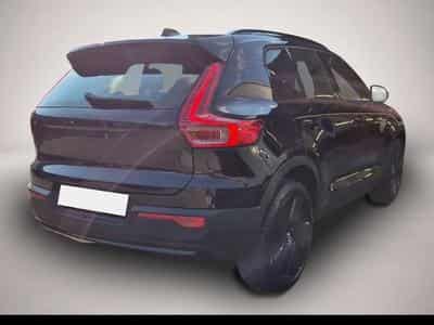 Volvo XC40 (2025) - Photo 2