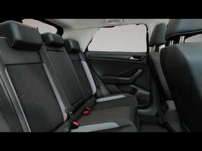 VW T-Roc (2024) - Photo 8