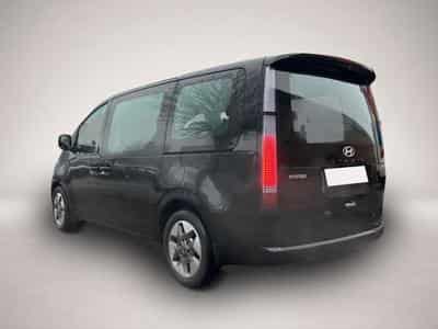 Hyundai Staria (2025) - Photo 4