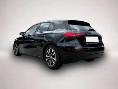 Mercedes 180 (2024) - Photo 2