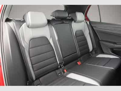 VW Golf (2025) - Photo 5