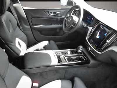 Volvo V60 (2024) - Photo 6