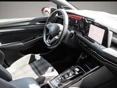 VW Golf (2024) - Photo 6