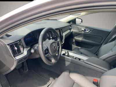 Volvo V60 (2025) - Photo 4