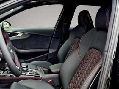 Audi RS4 (2024) - Photo 6