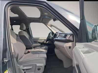 VW Multivan (2023) - Photo 6