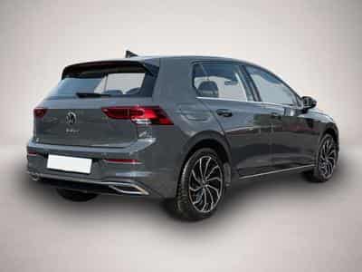 VW Golf (2024) - Photo 3