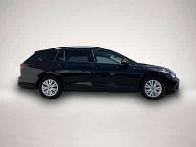 VW Golf (2022) - Photo 3