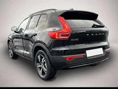 Volvo XC40 (2025) - Photo 2