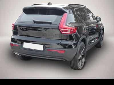 Volvo XC40 (2025) - Photo 2