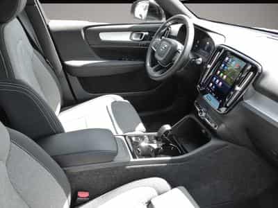 Volvo XC40 (2025) - Photo 5