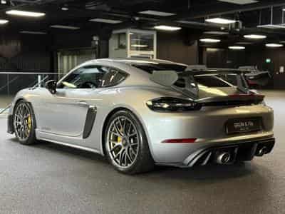 Porsche Cayman (2023) - Photo 4