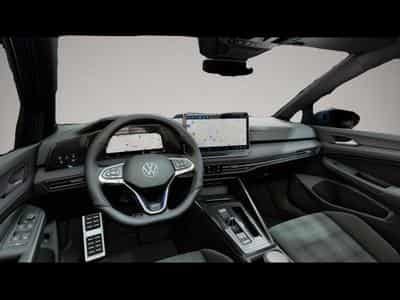 VW Golf (2025) - Photo 3