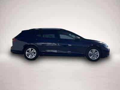 VW Golf (2023) - Photo 4