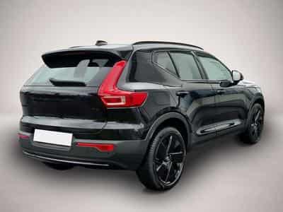 Volvo XC40 (2025) - Photo 2