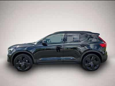 Volvo XC40 (2025) - Photo 4