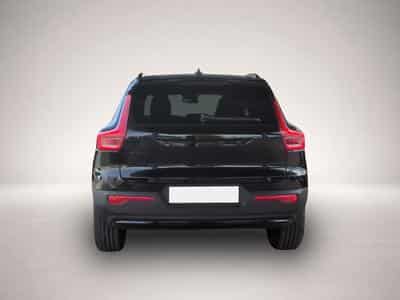 Volvo XC40 (2025) - Photo 4