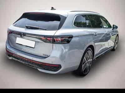 VW Passat (2025) - Photo 3