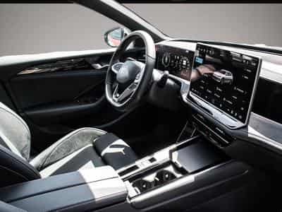 VW Passat (2025) - Photo 6