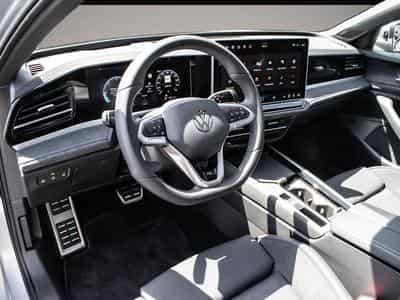 VW Passat (2025) - Photo 7