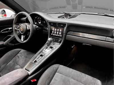 Porsche 911 911 991.2 Targa 4 GTS - APPROVED 2027 (2018) - Photo 11