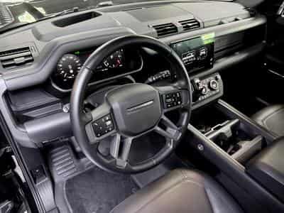 Land-Rover Defender 90 AWD V8 WARRANTY 2029 (2025) - Photo 11