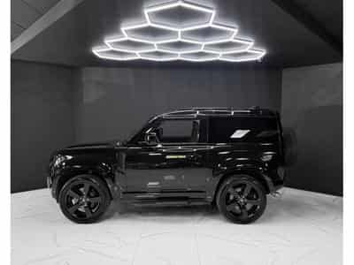 Land-Rover Defender 90 AWD V8 WARRANTY 2029 (2025) - Photo 2
