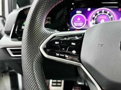 VW Golf GTI 2.0 TSI BVM6 245 CV *BOITE MECA* JANTES 19* CARPLAY* (2023) - Photo 11