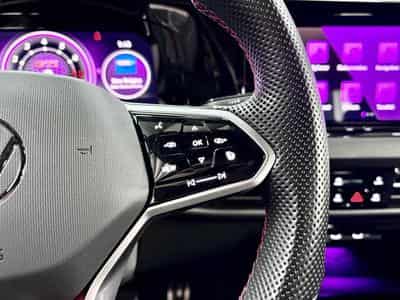 VW Golf GTI 2.0 TSI BVM6 245 CV *BOITE MECA* JANTES 19* CARPLAY* (2023) - Photo 12
