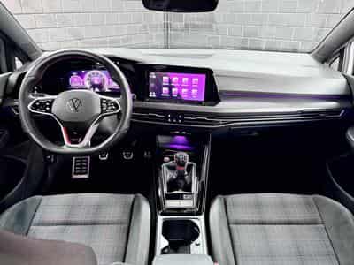 VW Golf GTI 2.0 TSI BVM6 245 CV *BOITE MECA* JANTES 19* CARPLAY* (2023) - Photo 9