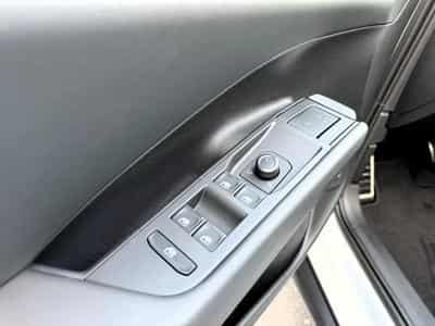 VW T-Roc R-Line 2026 ACC+CAMERA+EHK+SHZ+18”LM+LED PLUS (2026) - Photo 15